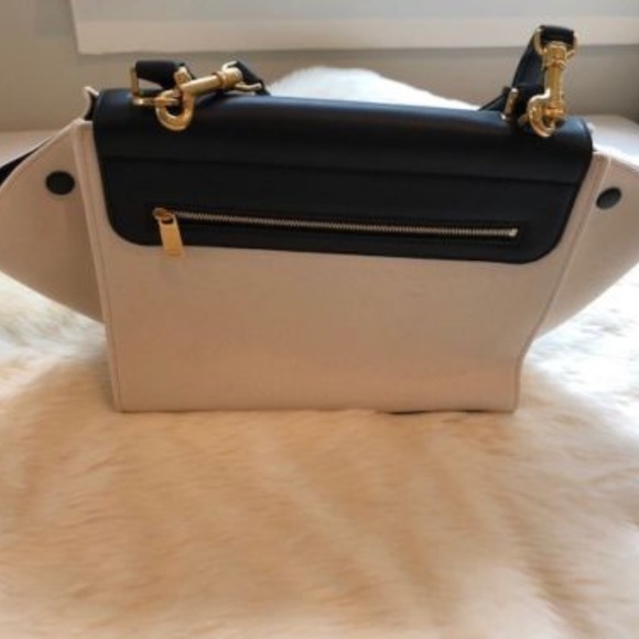 Celine Trapeze Handbag - 100% Authentic - Picture 3 of 8
